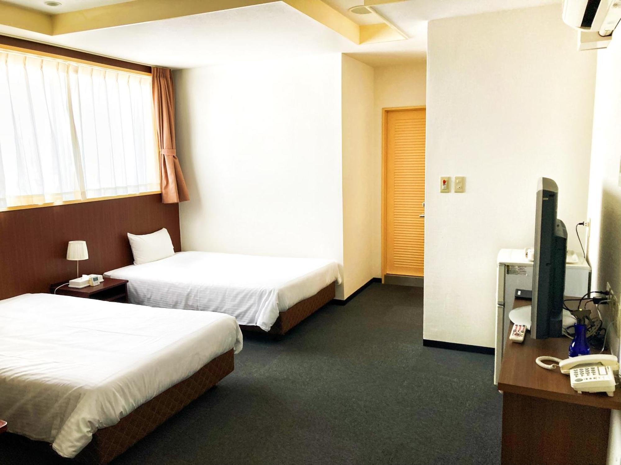 Okinawa Hotel Precia Naha Exterior foto