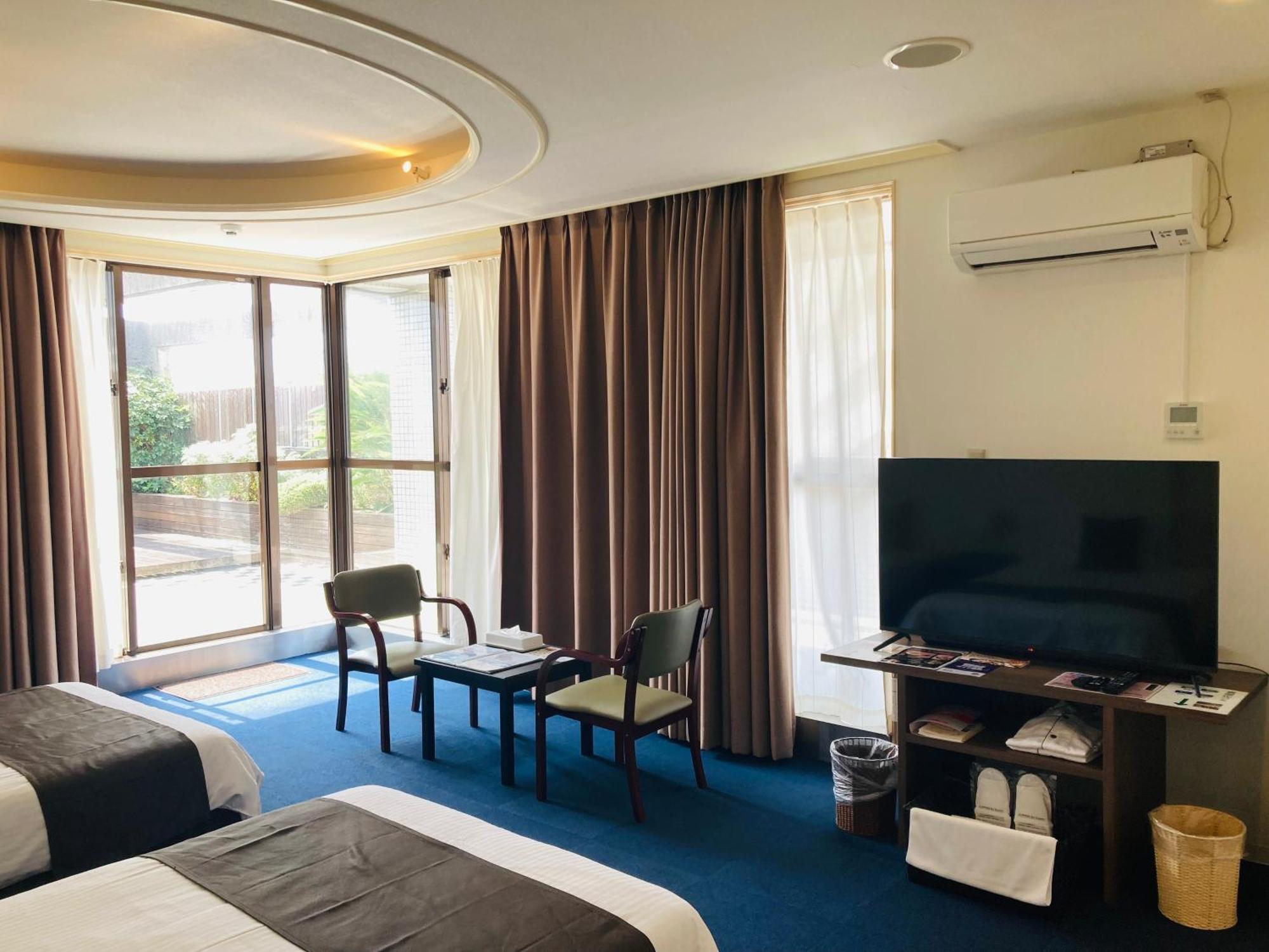 Okinawa Hotel Precia Naha Quarto foto